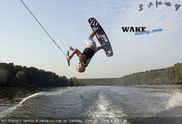 04-wakeboarding-wakeskating-photos.jpg