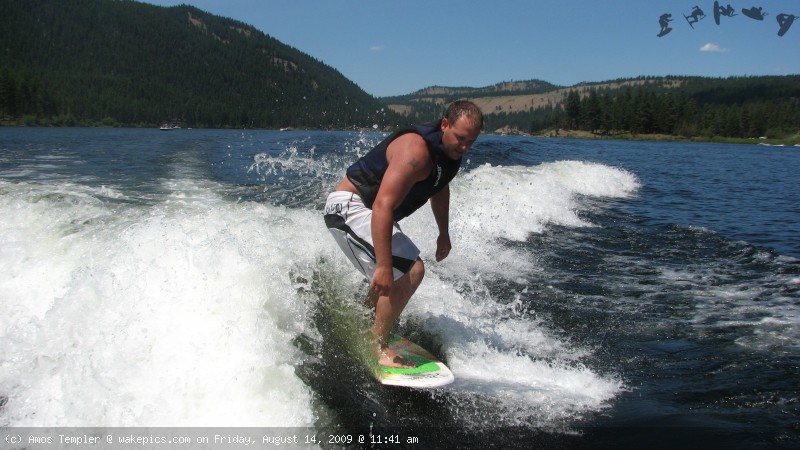 065-wakeboarding-wakeskating-photos.jpg