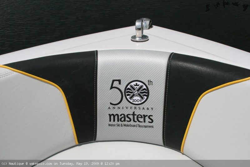 boat-with-cover-009-wakeboarding-wakeskating-photos.jpg