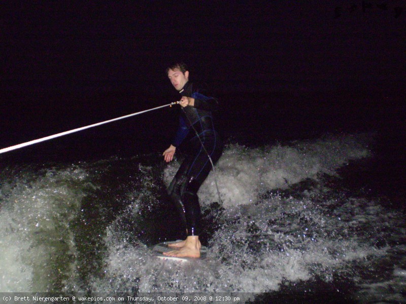 fall-08-brett-071-wakeboarding-wakeskating-photos.jpg