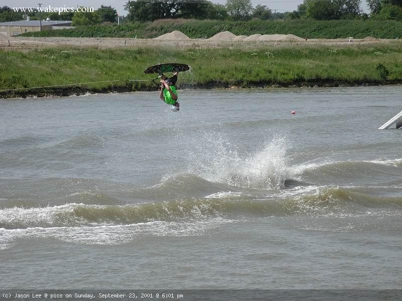 image-wakeboarding-wakeskating-photos.jpg