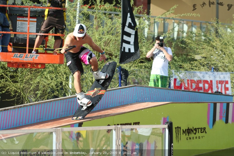 img_2407-wakeboarding-wakeskating-photos.jpg