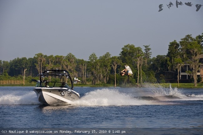 jeffmckee5-wakeboarding-wakeskating-photos.jpg