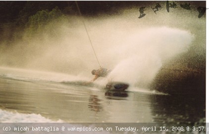 micah-slide-2-wakeboarding-wakeskating-photos.jpg