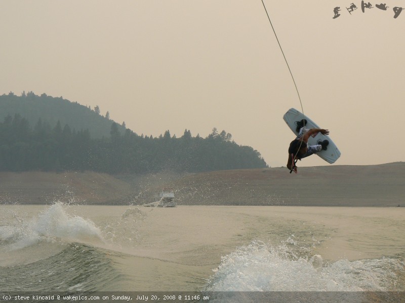 p1040129-wakeboarding-wakeskating-photos.jpg