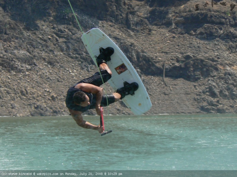 p1040164-wakeboarding-wakeskating-photos.jpg