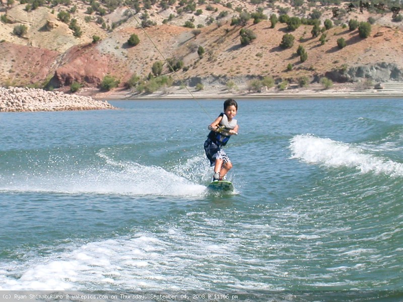 taylor-ts-wakeboarding-wakeskating-photos.jpg